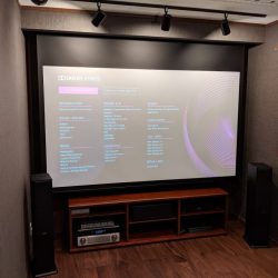 4K対応100インチ＋5.1.4chDolbyAtmosシアター